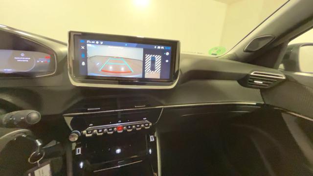 PEUGEOT 2008 usata, con Sistema di navigazione