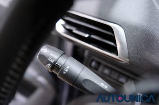 PEUGEOT 3008 usata, con Leve al volante