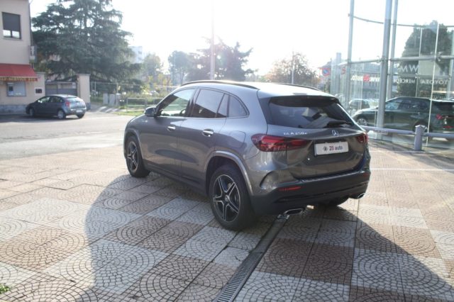 MERCEDES-BENZ GLA 250 usata, con Airbag laterali