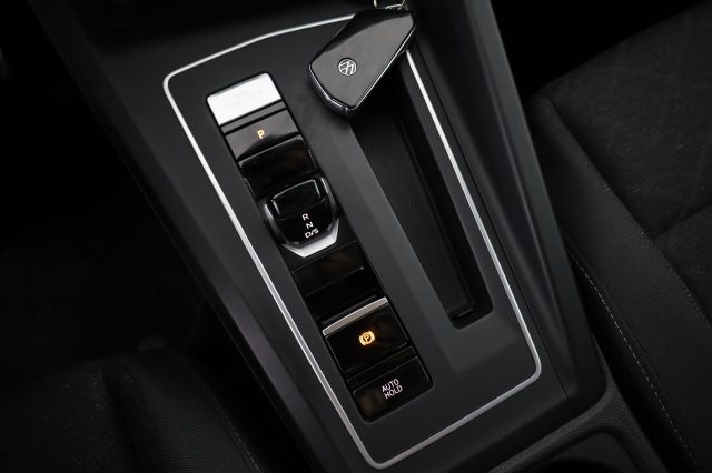 VOLKSWAGEN Golf usata 11