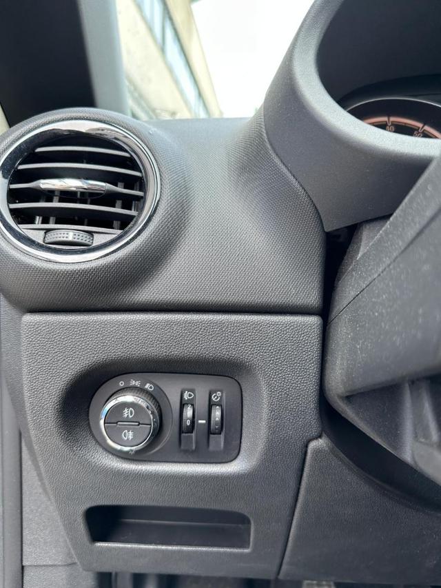 OPEL Corsa usata, con Fendinebbia