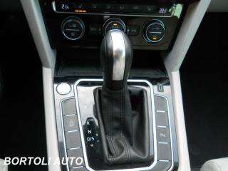 VOLKSWAGEN Passat Variant usata, con Autoradio