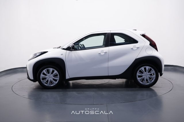 TOYOTA Aygo X usata, con Autoradio