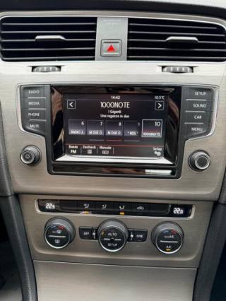 VOLKSWAGEN Golf usata, con Controllo trazione