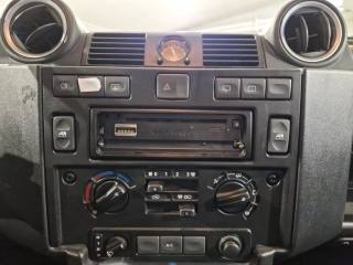 LAND ROVER Defender usata 18