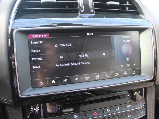 JAGUAR F-Pace usata, con USB