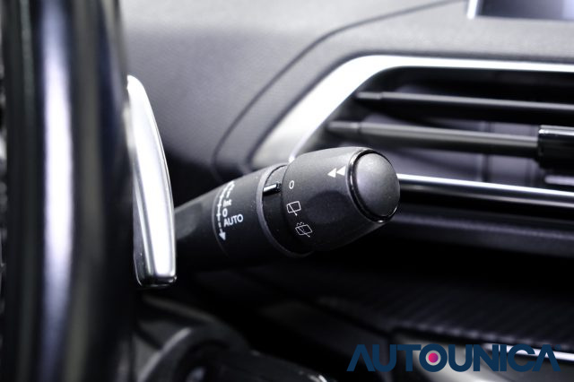 PEUGEOT 3008 usata, con Controllo elettronico della corsia