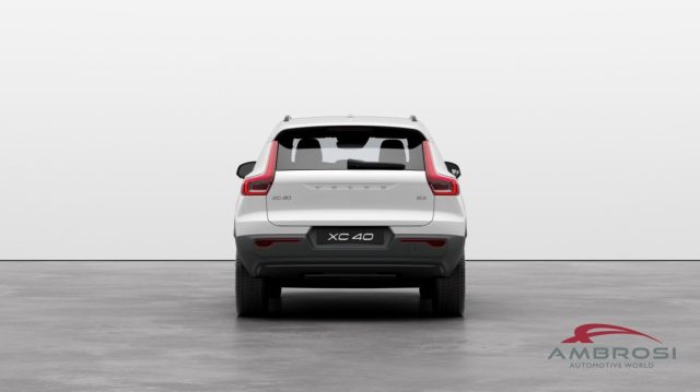 VOLVO XC40 usata 5