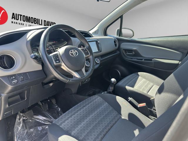 TOYOTA Yaris usata, con Autoradio