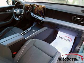 VOLKSWAGEN Passat usata, con Touch screen