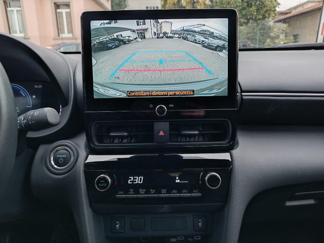 TOYOTA Yaris Cross usata, con ESP