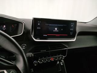 PEUGEOT 2008 usata, con Cruise Control