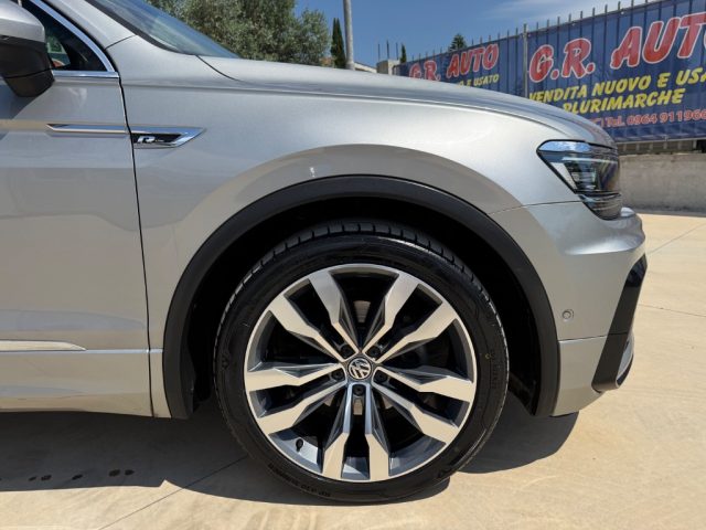 VOLKSWAGEN Tiguan usata, con Autoradio