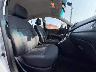 HYUNDAI i10 usata, con Autoradio digitale