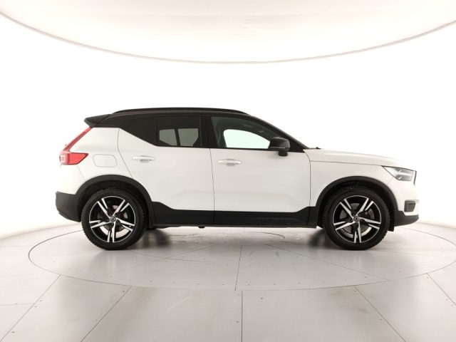 VOLVO XC40 usata, con Autoradio