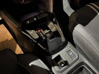 OPEL Corsa usata, con ESP