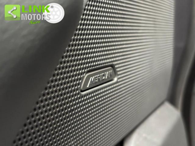 LAND ROVER Range Rover Velar usata, con Fari LED