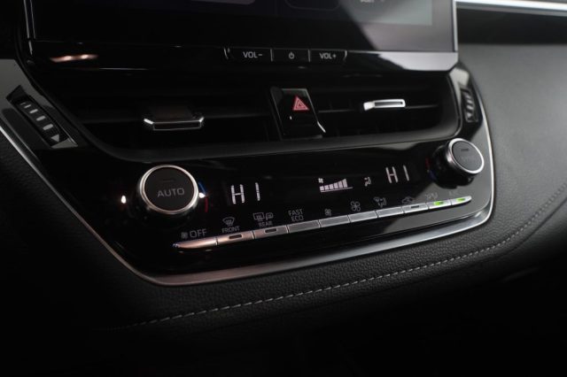 TOYOTA Corolla usata 11