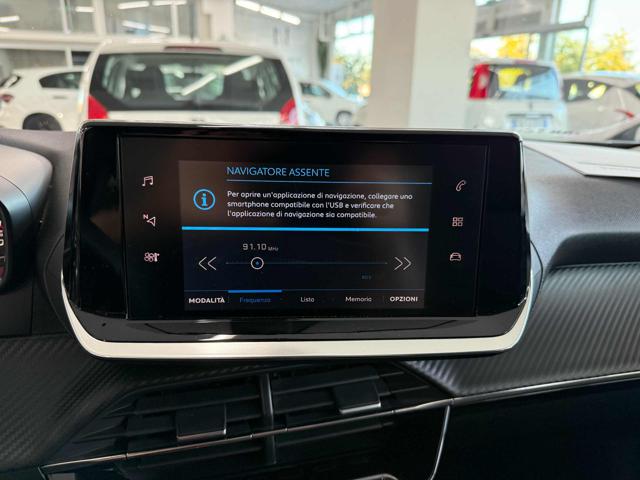 PEUGEOT 2008 usata 24