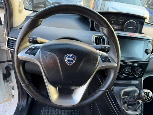 LANCIA Ypsilon usata, con Park Distance Control