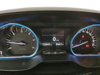 PEUGEOT 2008 usata, con USB