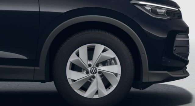 VOLKSWAGEN Tiguan usata, con Alzacristalli elettrici