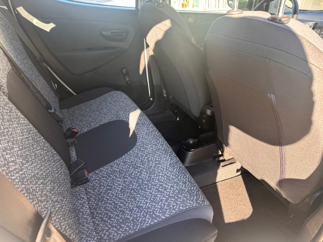 LANCIA Ypsilon usata, con Fendinebbia