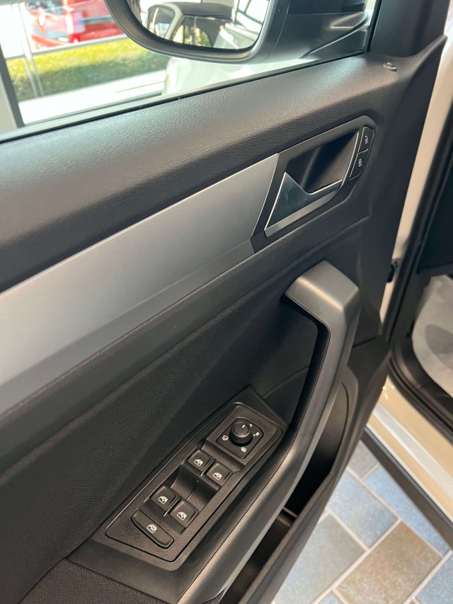 VOLKSWAGEN T-Roc usata, con Controllo trazione
