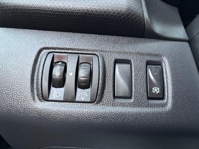 RENAULT Clio usata, con Climatizzatore