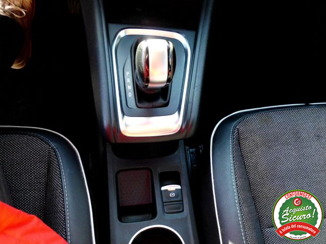 RENAULT Captur usata, con Volante in pelle