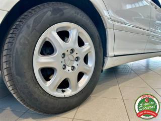 MERCEDES-BENZ S 500 usata, con Autoradio