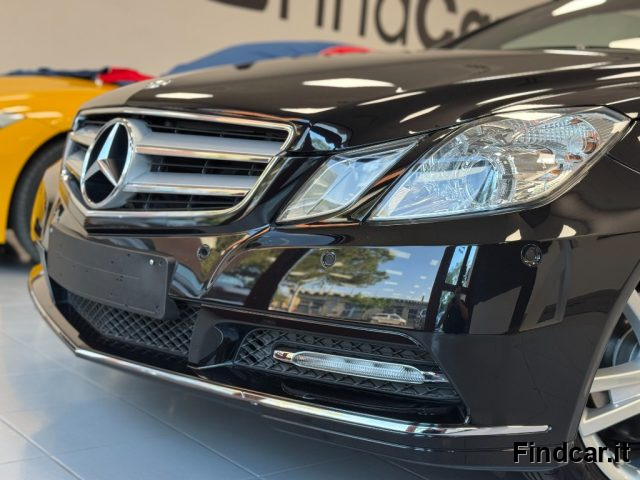 MERCEDES-BENZ E 200 usata, con Alzacristalli elettrici