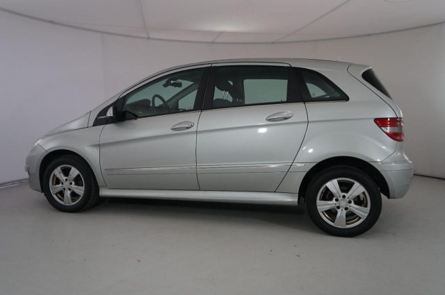 MERCEDES-BENZ B 180 usata 24