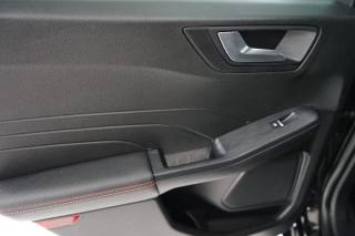 FORD Kuga usata, con Monitoraggio pressione pneumatici