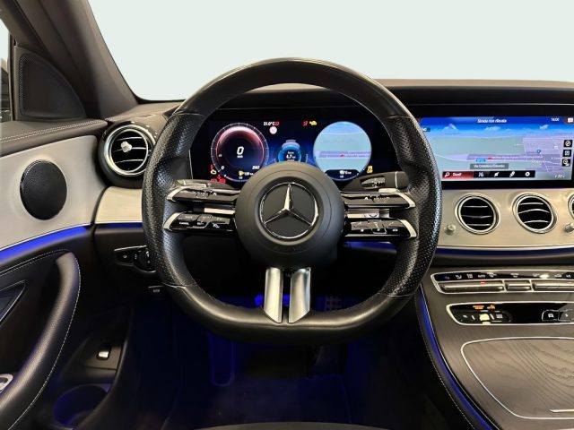 MERCEDES-BENZ E 300 usata, con Controllo automatico clima