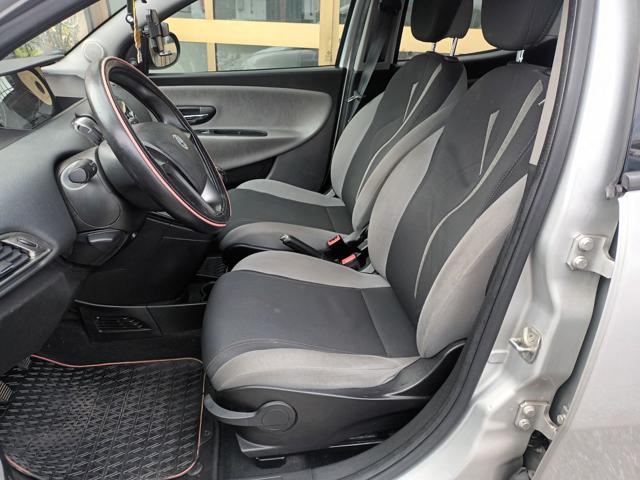 LANCIA Ypsilon usata, con Autoradio