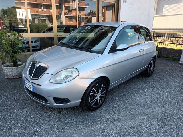 LANCIA Ypsilon usata, con Airbag