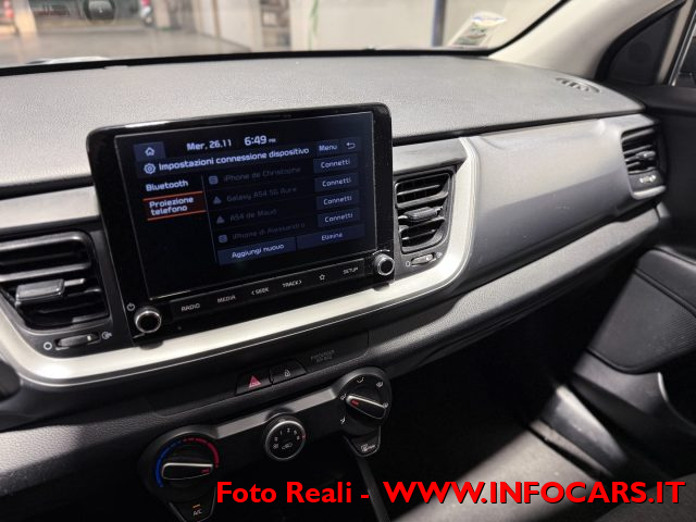 KIA Stonic usata, con Autoradio digitale