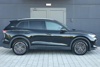 VOLKSWAGEN Tiguan usata, con Bracciolo