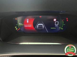 PEUGEOT 208 usata, con USB