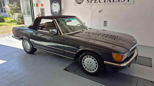 MERCEDES-BENZ SL 560 usata 5