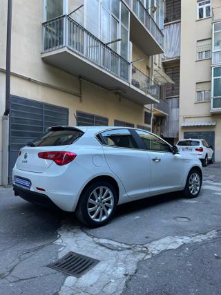 ALFA ROMEO Giulietta usata, con Alzacristalli elettrici