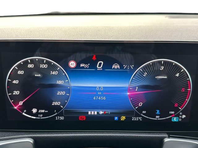 MERCEDES-BENZ GLB 200 usata, con Fendinebbia