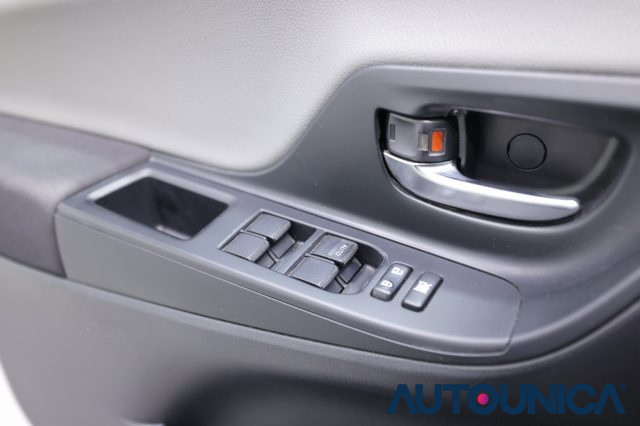 TOYOTA Yaris usata, con Start/Stop Automatico
