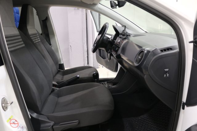 VOLKSWAGEN up! usata, con Bluetooth