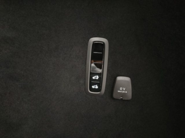 POLESTAR Polestar 3 usata, con Luci diurne LED