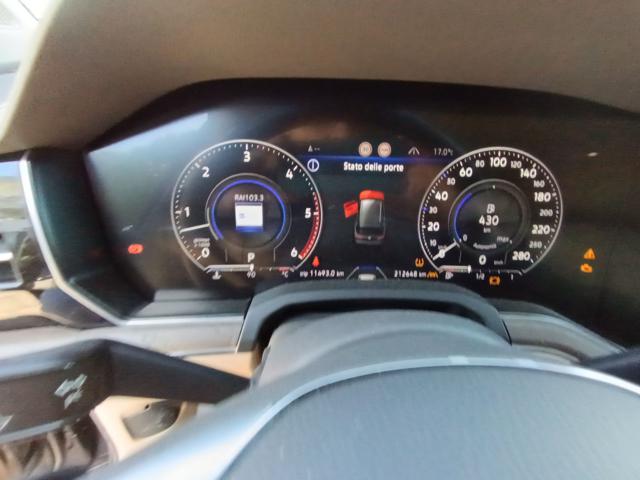 VOLKSWAGEN Touareg usata, con Controllo automatico clima