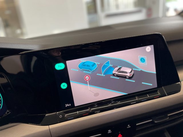 VOLKSWAGEN Golf usata, con Specchietti laterali elettrici