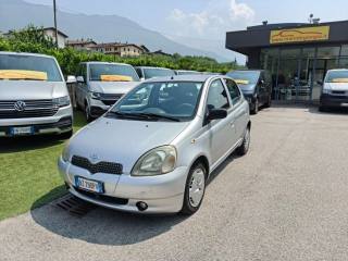 TOYOTA Yaris 1.3i 16V cat 5 porte Luna