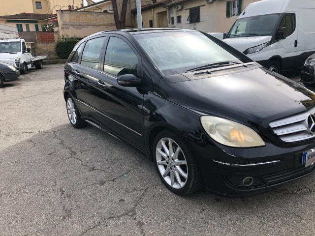 MERCEDES-BENZ B 180 usata, con Airbag